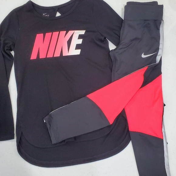 🆕️ Nike Keyhole Top - Picture 5 of 5
